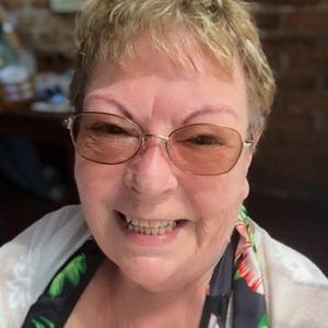 Meet your Posher, Beth